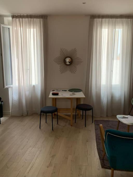 Apartamento Le Diffonty Cosy Vintage Centre Historique La Ciotat Exterior foto